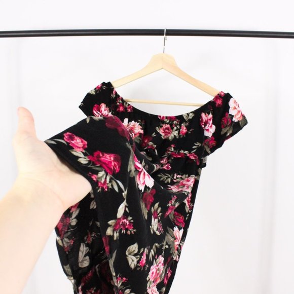 *U2B Off the Shoulder Floral Black  Top - Picture 6 of 7